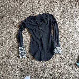 Women's Black and Gray Long Sleeve Top